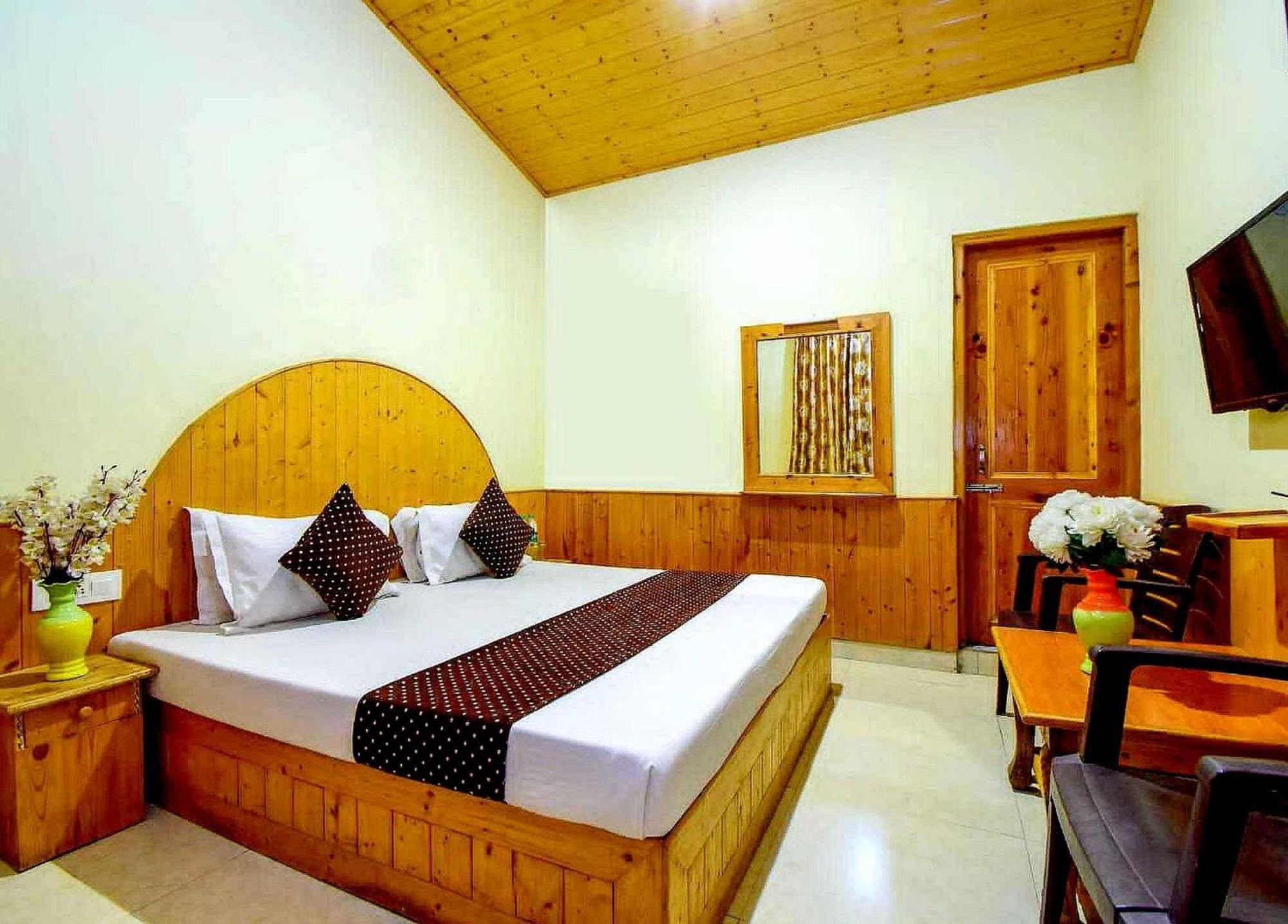 מנאלי Oyo Flagship 82405 Cochin Villa מראה חיצוני תמונה